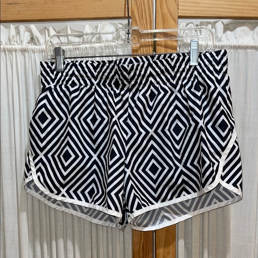 Geometric Black and White Women's Shorts